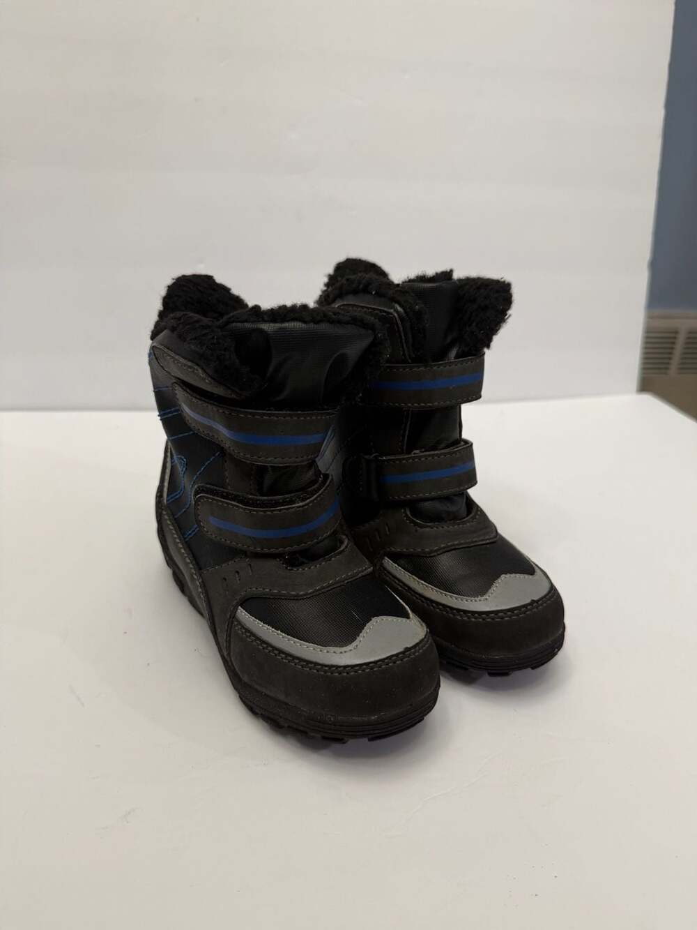 Totes Kids Black Winter Snow Boots Size 10